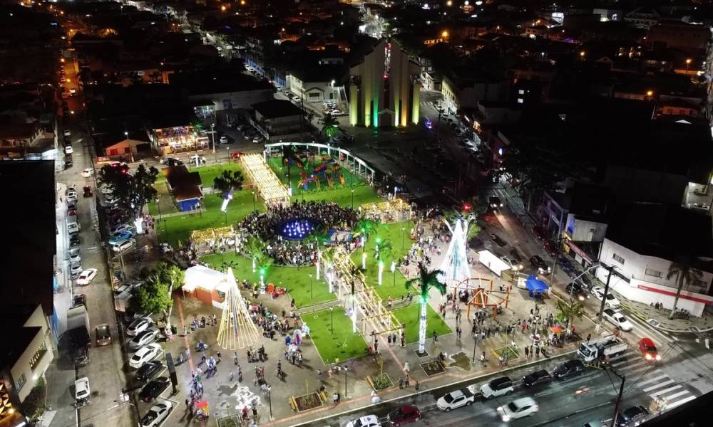 Nova Praça Central de Matinhos encanta moradores e turistas com evento especial